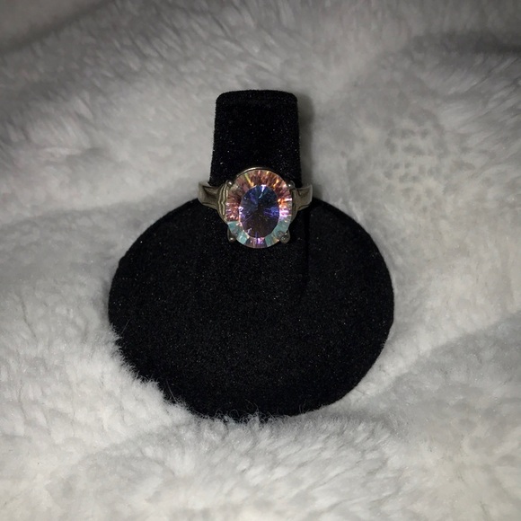 Iridescent crystal set in sterling silver ring with whale tail bezel - Picture 1 of 4